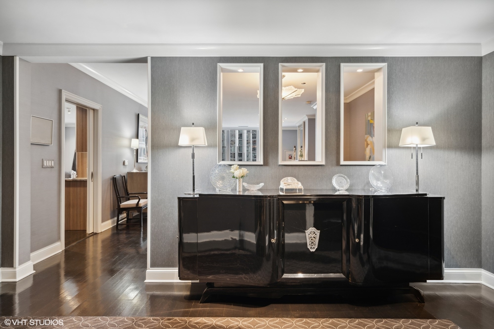 10 East Delaware Place, Unit 10B Chicago, IL 60611 - Photo 5 of 39