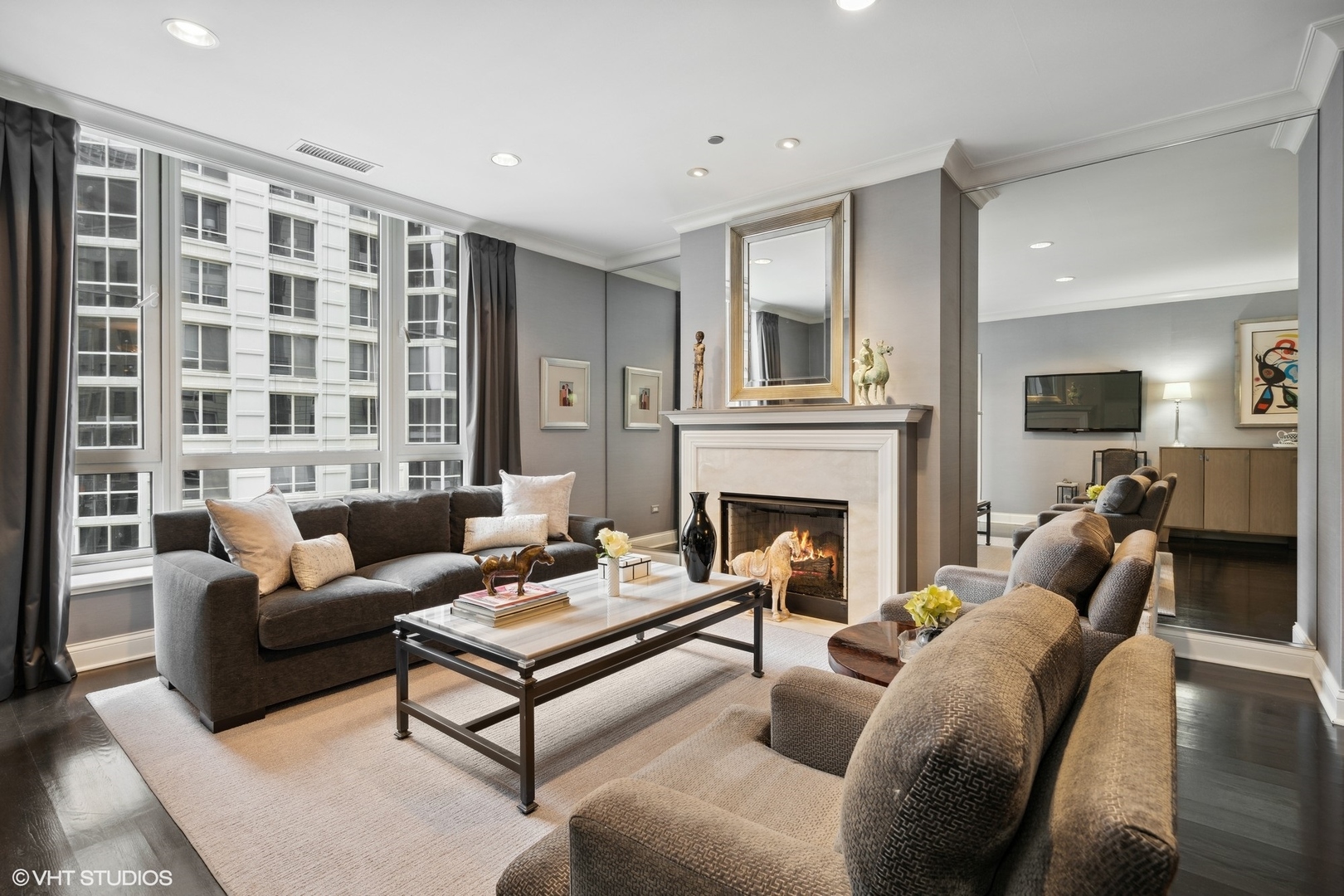 10 East Delaware Place, Unit 10B Chicago, IL 60611 - Photo 6 of 39