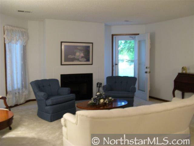 740 County Rd F West, Unit B Shoreview, MN 55126 - Photo 3 of 9 Gallery Image 3