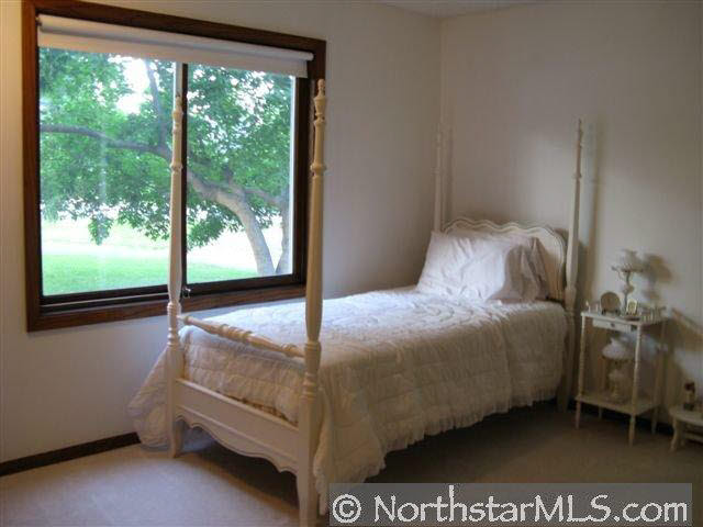 740 County Rd F West, Unit B Shoreview, MN 55126 - Photo 4 of 9 Gallery Image 4