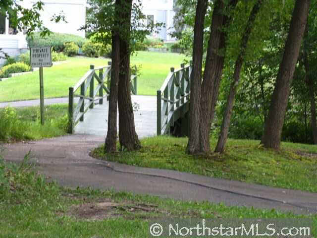 740 County Rd F West, Unit B Shoreview, MN 55126 - Photo 8 of 9 Gallery Image 8