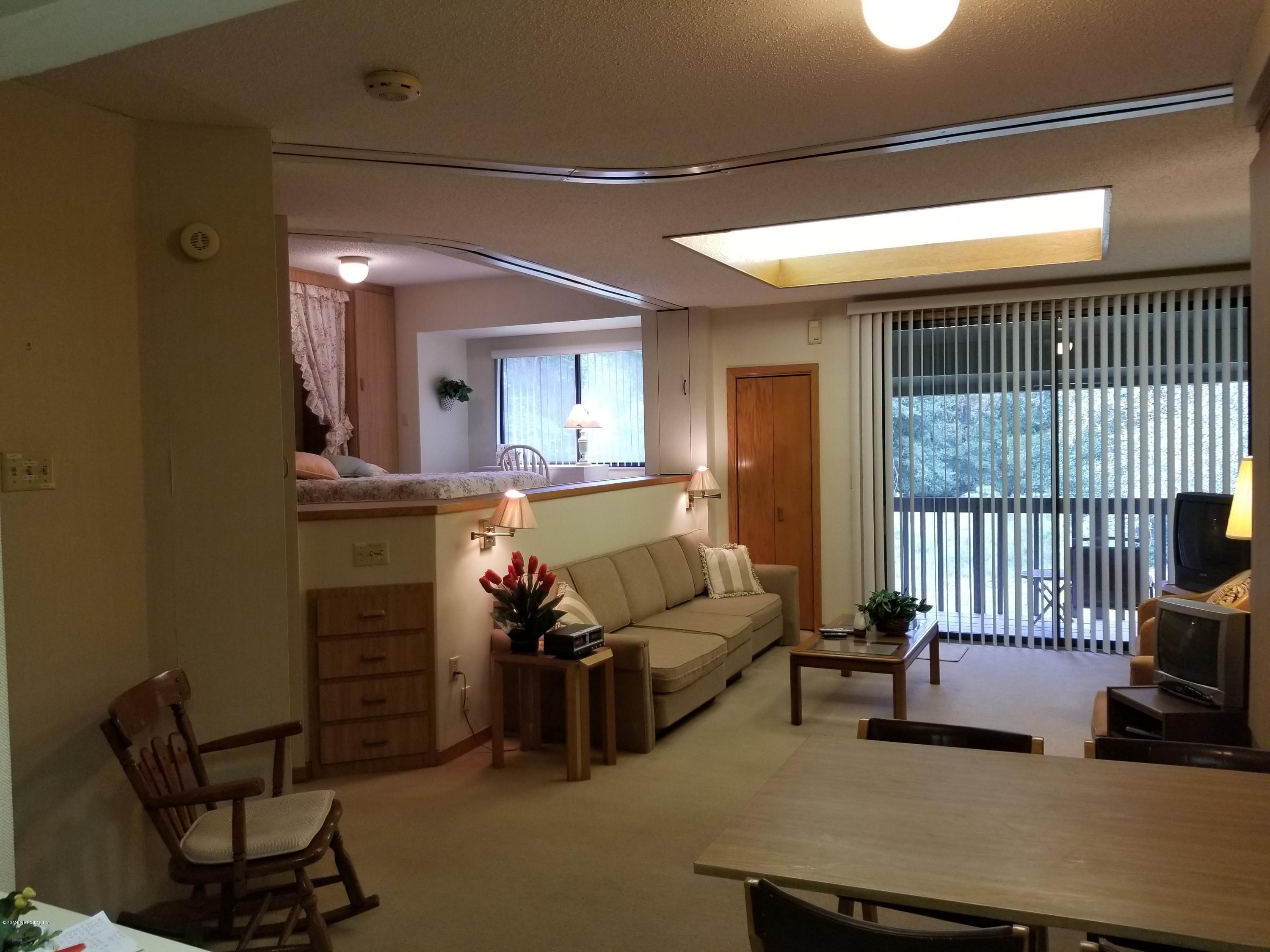 2910 Ravines Road, Unit 1123 Middleburg, FL 32068 - Photo 3 of 13 Living Room