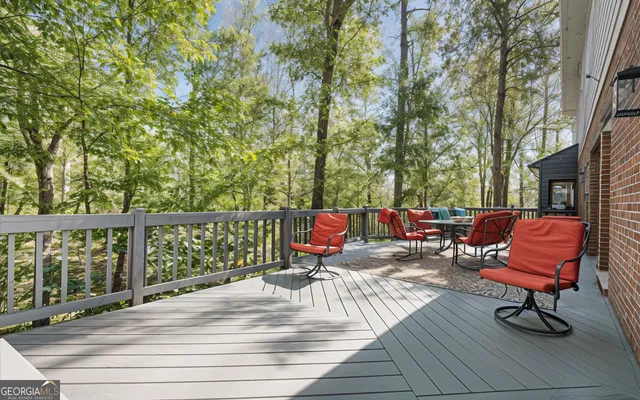 a bed room with a bed and dresser