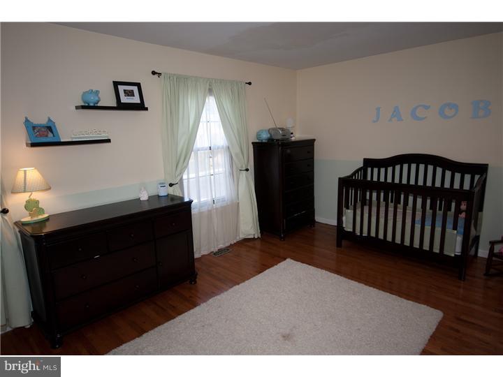 335 Scola Road Brookhaven, PA 19015 - Photo 11 of 16 Bedroom 2