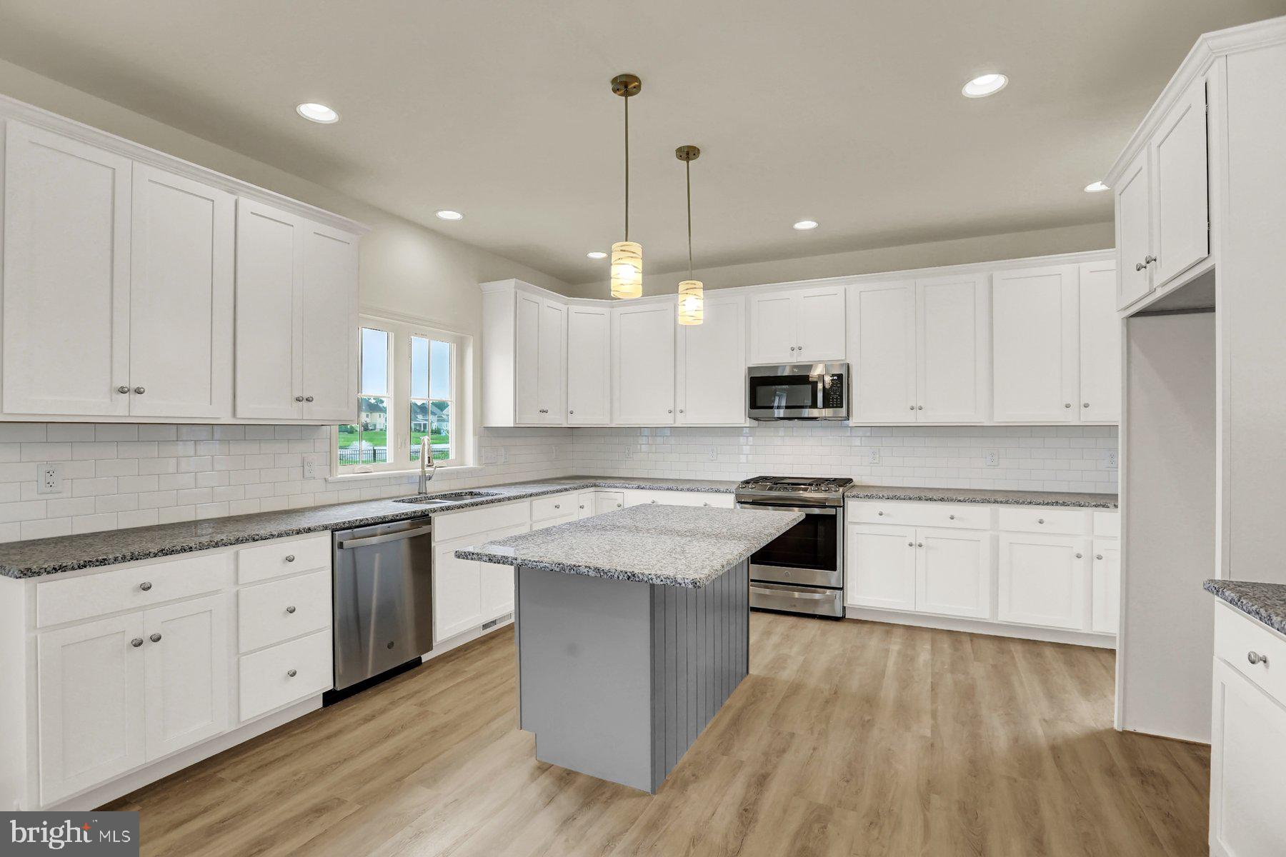 675 Integrity Drive Lititz, PA 17543 - Photo 12 of 48