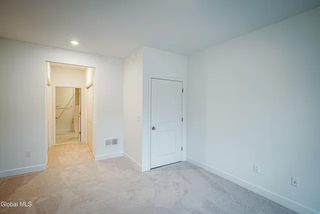 $526,625 | 8 Reed's Hollow, Saratoga Springs, NY 12866