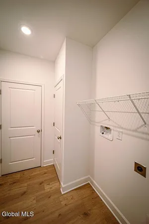 $526,625 | 8 Reed's Hollow, Saratoga Springs, NY 12866