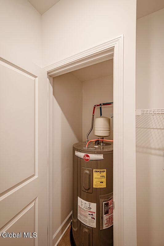 8 Reed's Hollow Saratoga Springs, NY 12866 - Photo 14 of 22 8RH HWT