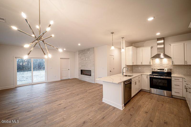 8 Reed's Hollow Saratoga Springs, NY 12866 - Photo 4 of 22 8 RH FR KIT