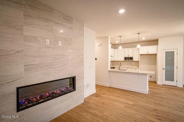 $526,625 | 8 Reed's Hollow, Saratoga Springs, NY 12866