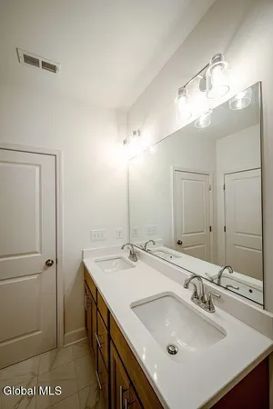 $526,625 | 8 Reed's Hollow, Saratoga Springs, NY 12866