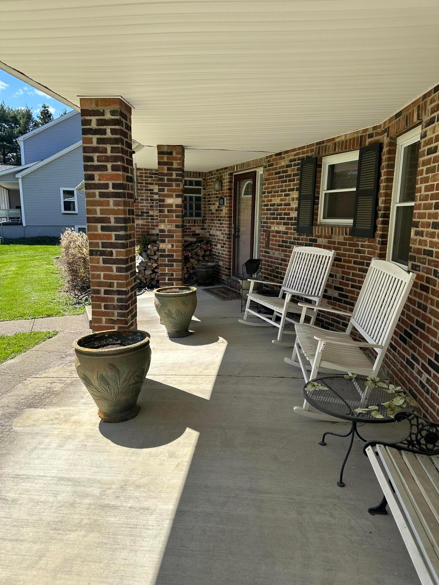 602 Hibbs Road Grove City, OH 43123 - Photo 2 of 50 FrontPorch