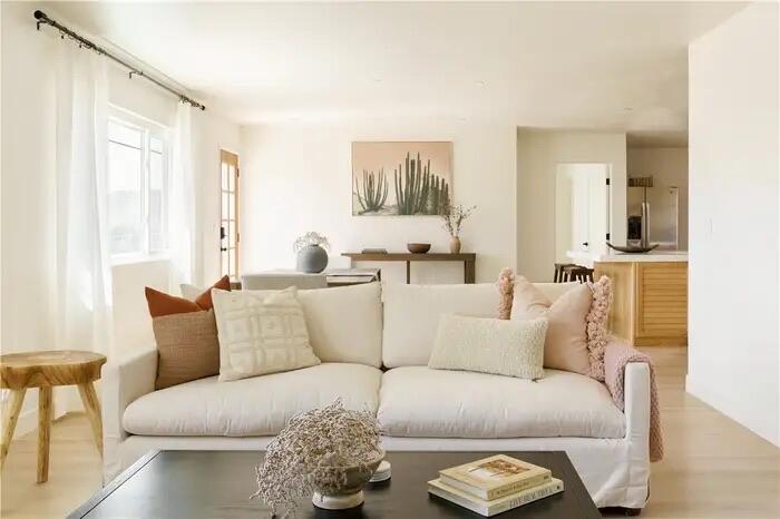 4622 Avenida La Mirada Joshua Tree, CA 92252 - Photo 2 of 22 a living room with furniture and painting on the wall