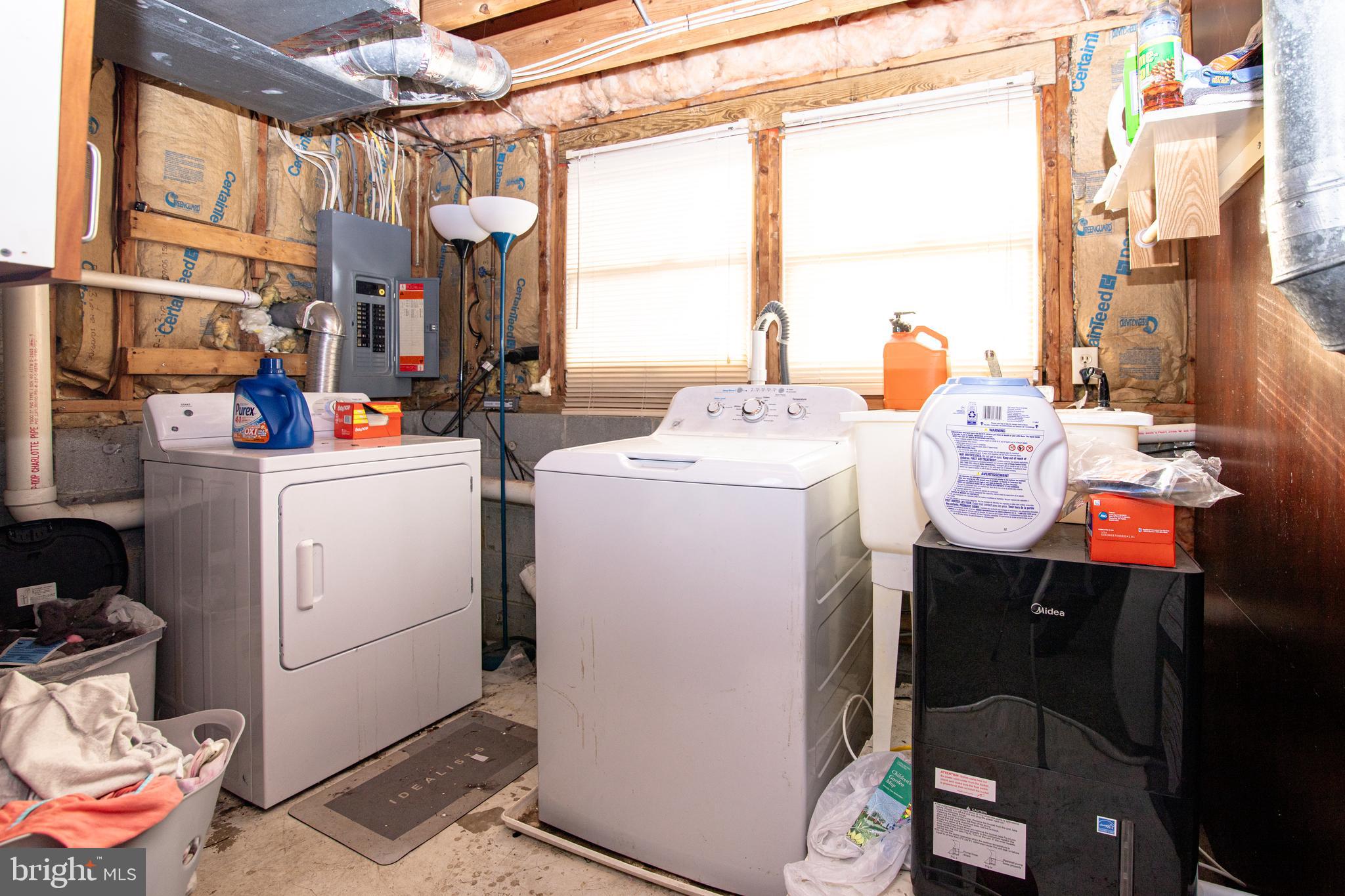 26 Thyme Street Elkton, MD 21921 - Photo 10 of 10 a utility room with dryer and washer
