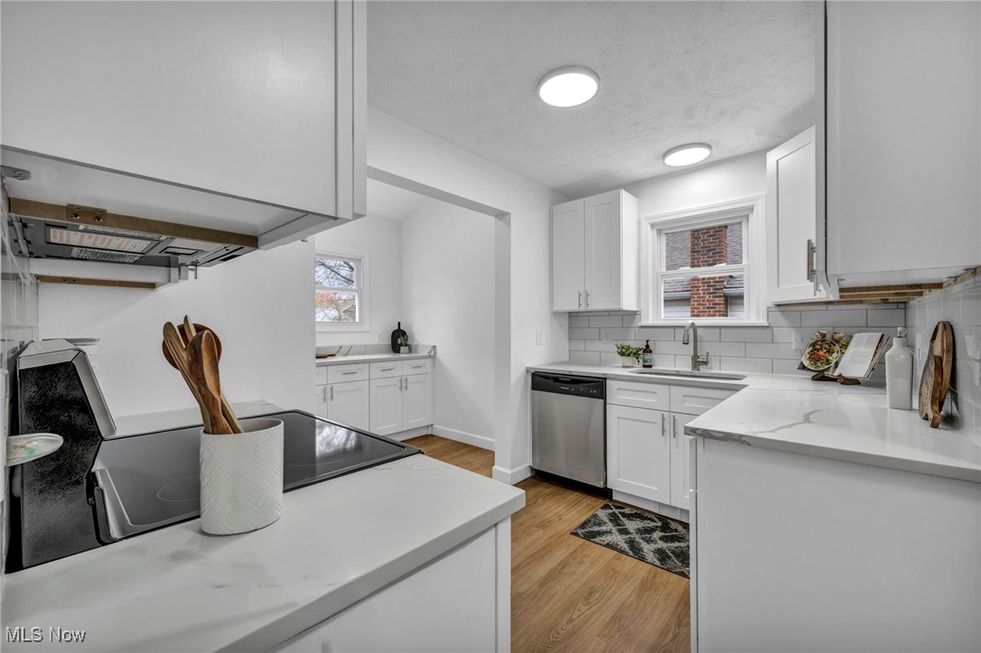 1300 Sunset Road Cleveland, OH 44124 - Photo 8 of 27