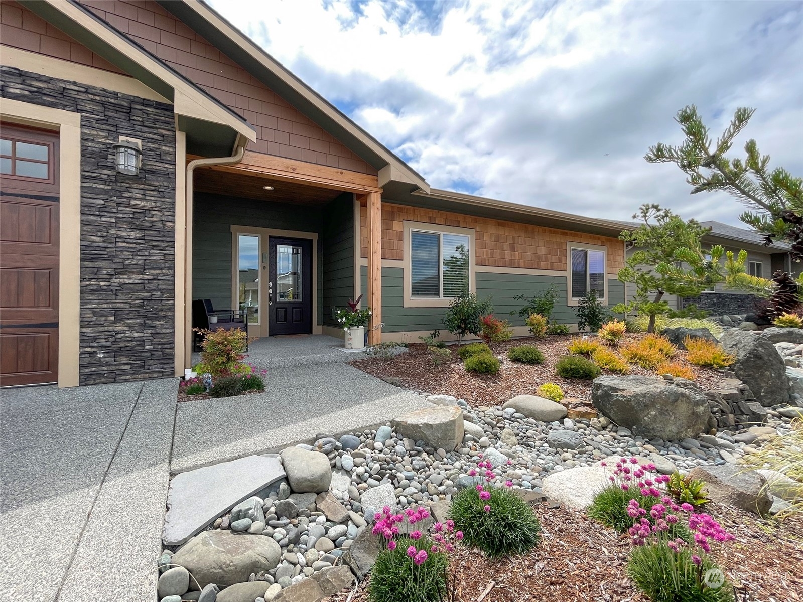 280 Choice Loop Sequim, WA 98382 - Photo 3 of 40 Gallery Image 3