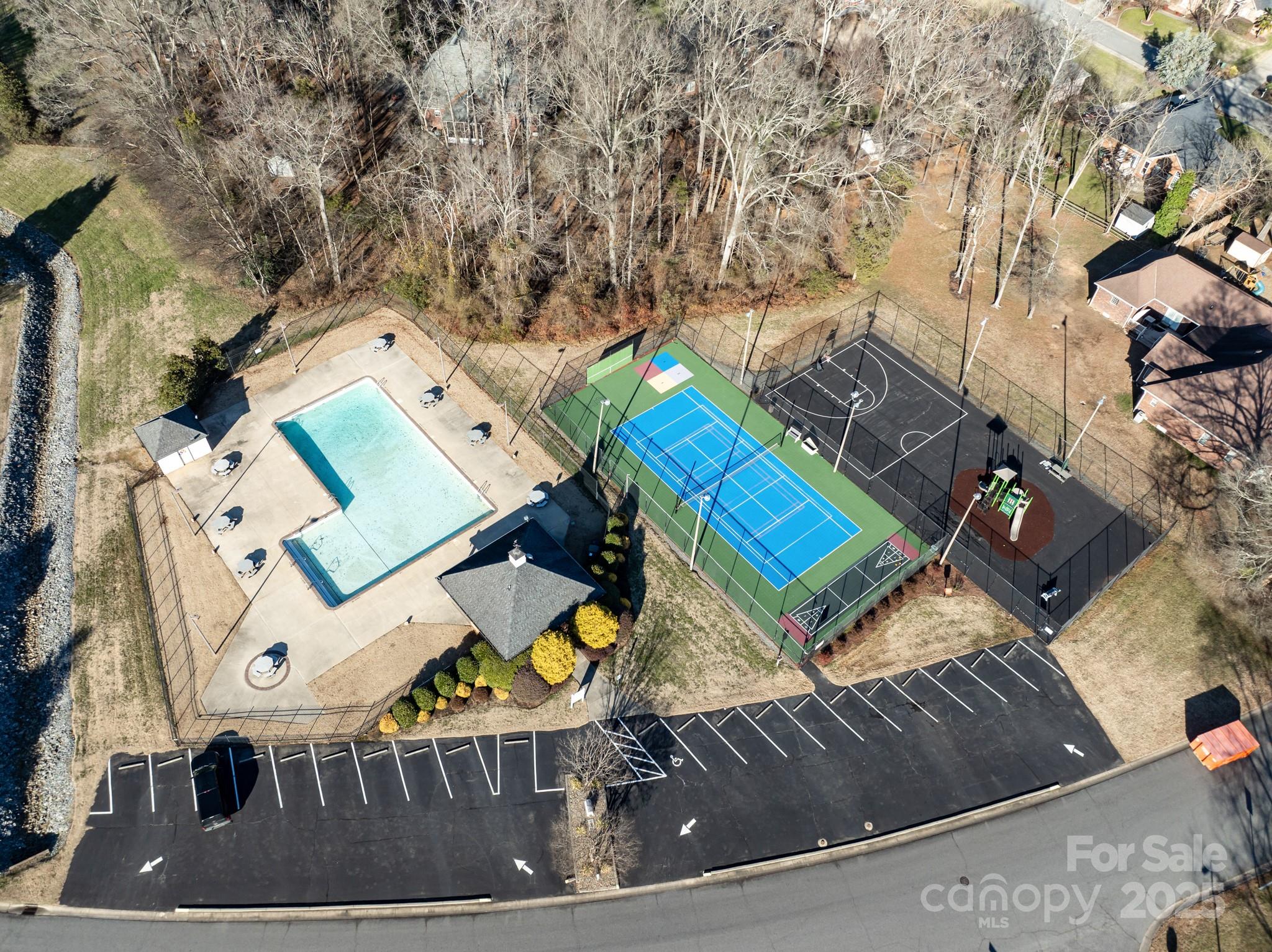 4739 Morris Glen Drive Concord, NC 28027 - Photo 38 of 40 an aerial view of a house