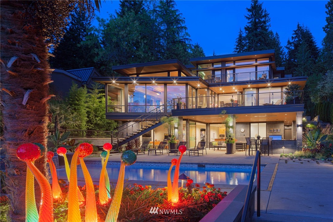 3661 Hunts Point Road Hunts Point, WA 98004 - Photo 3 of 25