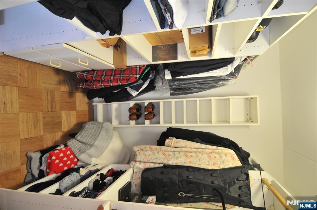 250 Gorge Road, Unit 28I Cliffside Park, NJ 07010 - Photo 14 of 25