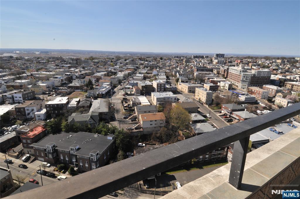 250 Gorge Road, Unit 28I Cliffside Park, NJ 07010 - Photo 18 of 25