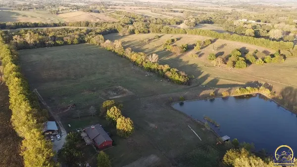 $900,000 | 10010 Hwy K-16 Holton Ks 66436, Holton, KS 66436