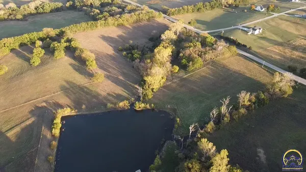 $900,000 | 10010 Hwy K-16 Holton Ks 66436, Holton, KS 66436