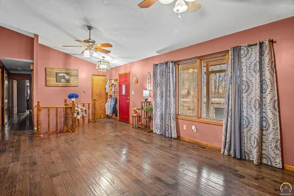$900,000 | 10010 Hwy K-16 Holton Ks 66436, Holton, KS 66436