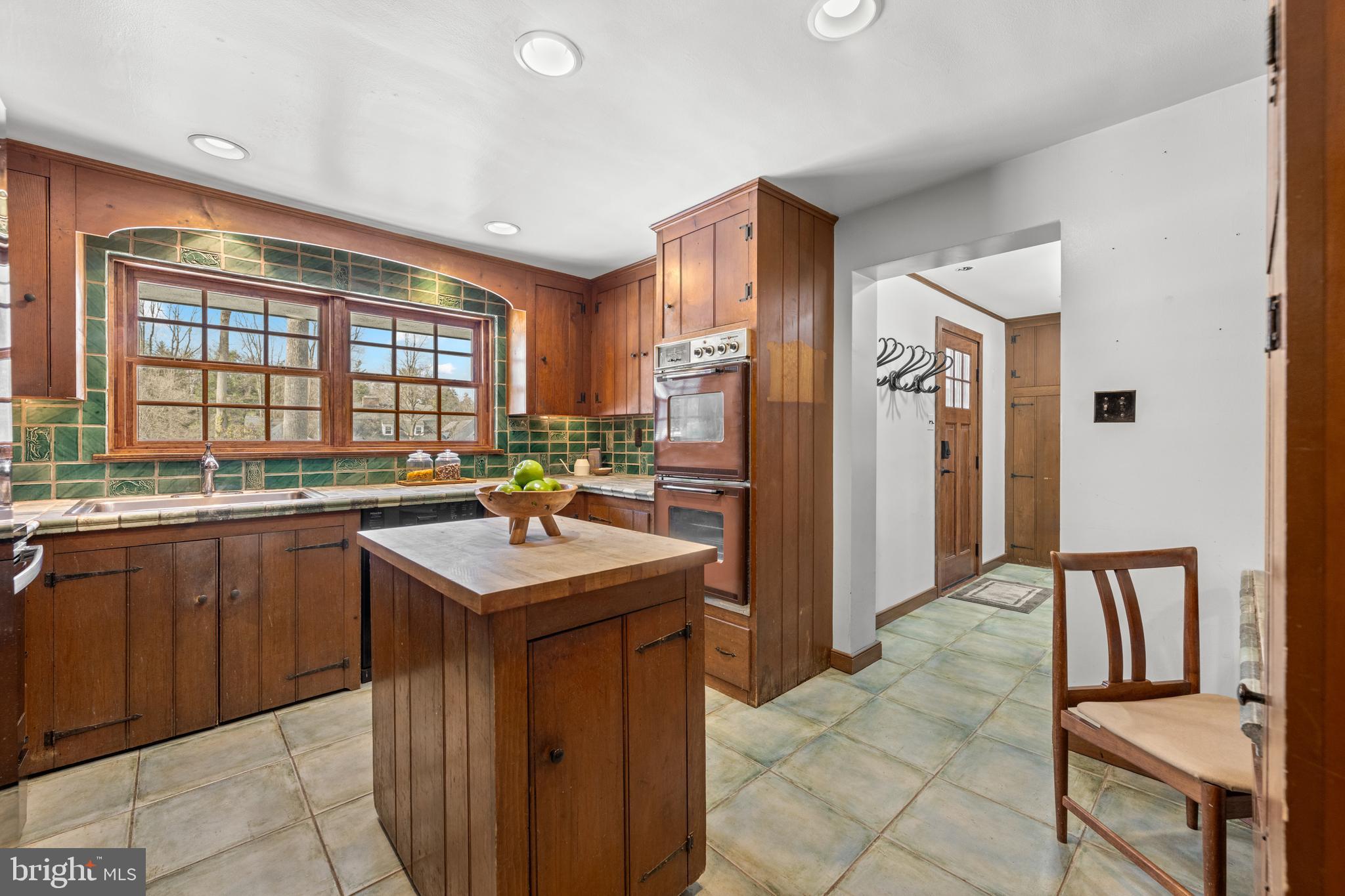 130 Beaumont Road Devon, PA 19333 - Photo 9 of 36