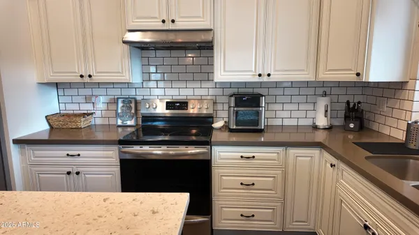 $677,500 | 2647 East South Fork Drive, Phoenix, AZ 85048