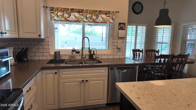 $700,000 | 2647 East South Fork Drive, Phoenix, AZ 85048