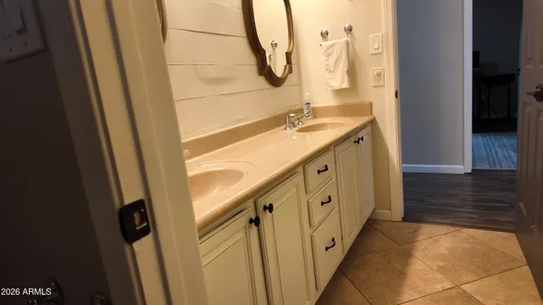 $677,500 | 2647 East South Fork Drive, Phoenix, AZ 85048