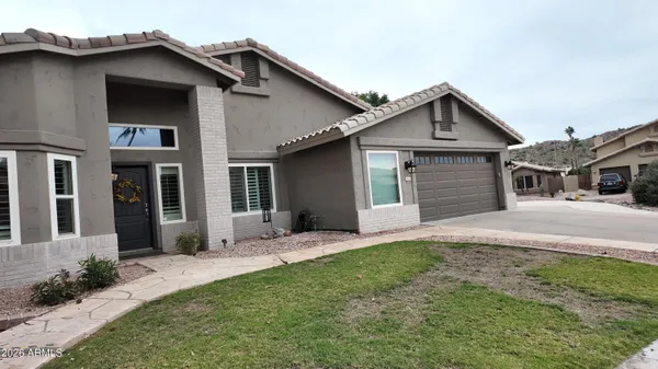 $677,500 | 2647 East South Fork Drive, Phoenix, AZ 85048
