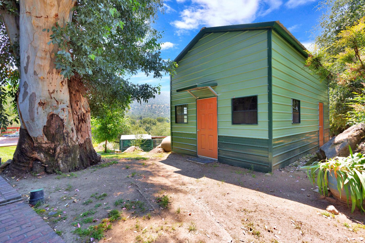 43715 Dinely Drive Three Rivers, CA 93271 - Photo 12 of 51 Gallery Image 12