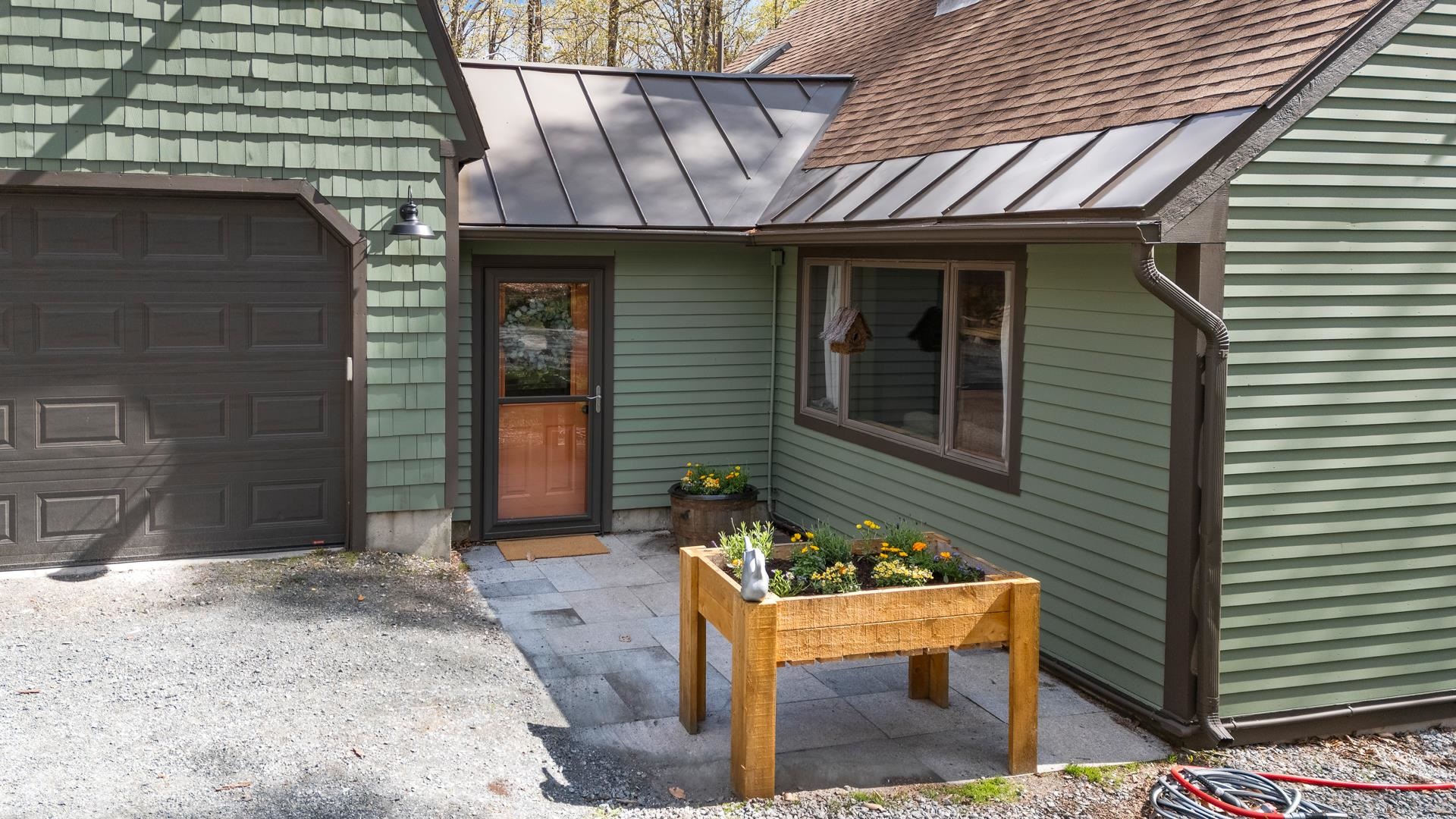 12 Hidden Lane Enfield, NH 03753 - Photo 4 of 36