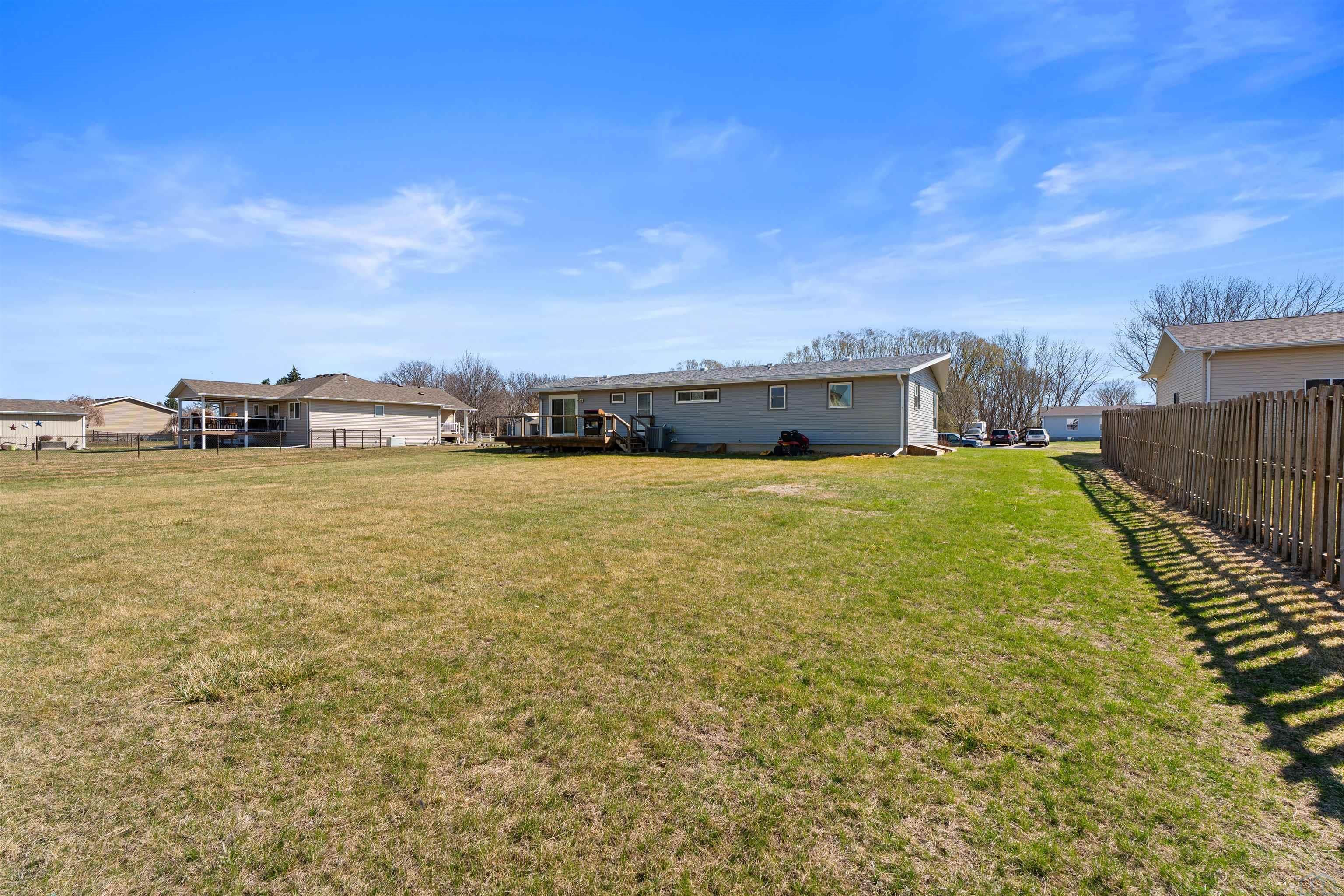 406 North Crawford Road Vermillion, SD 57069 - Photo 29 of 50 Gallery Image 29
