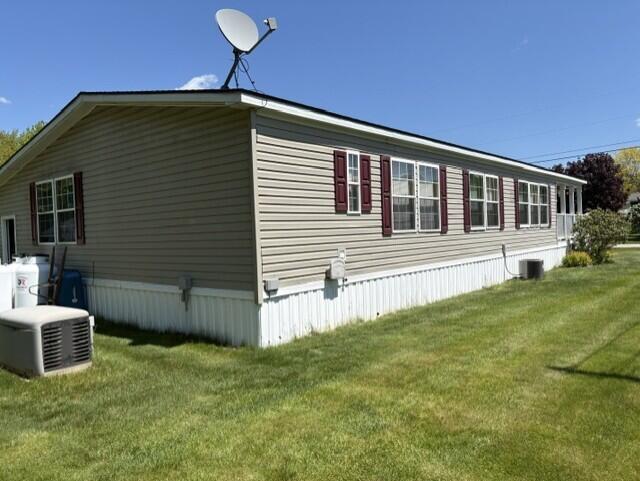 8 Windsor Drive Alfred, ME 04002 - Photo 19 of 23 side