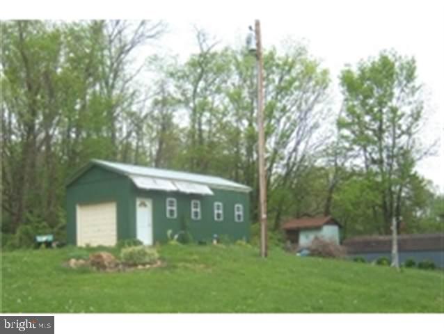 628 Pine Grove Road New Bloomfield, PA 17068 - Photo 5 of 10 Gallery Image 5