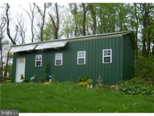 628 Pine Grove Road New Bloomfield, PA 17068 - Photo 8 of 10 Gallery Image 8