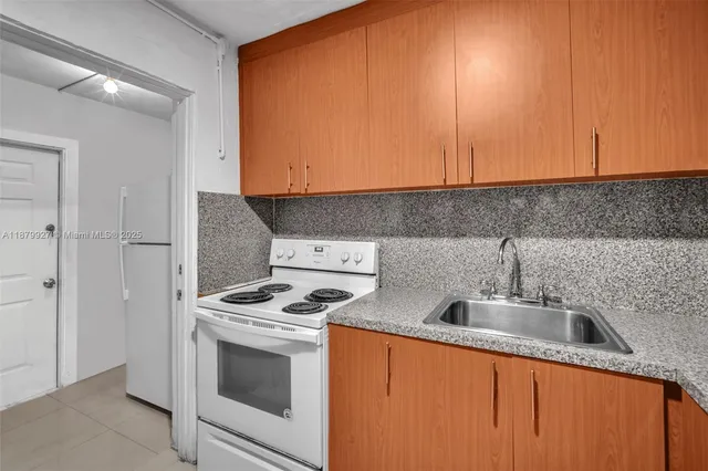 $699,999 | 460 Northeast 132nd Street, North Miami, FL 33161