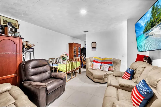 $699,999 | 460 Northeast 132nd Street, North Miami, FL 33161