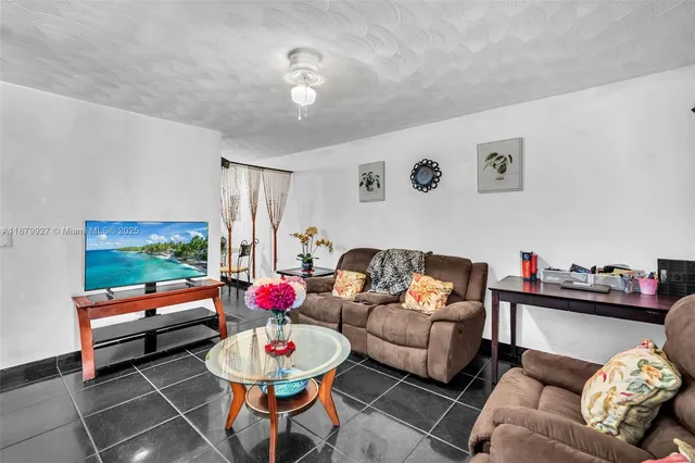 $699,999 | 460 Northeast 132nd Street, North Miami, FL 33161