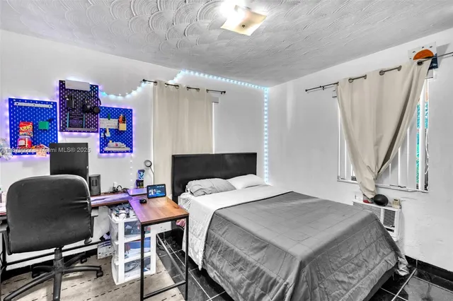 $699,999 | 460 Northeast 132nd Street, North Miami, FL 33161