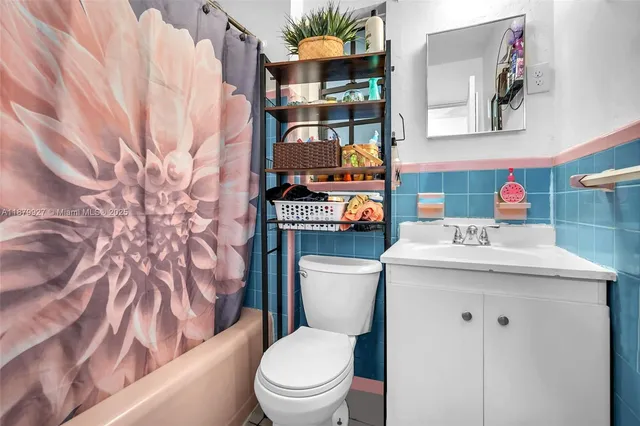 $699,999 | 460 Northeast 132nd Street, North Miami, FL 33161