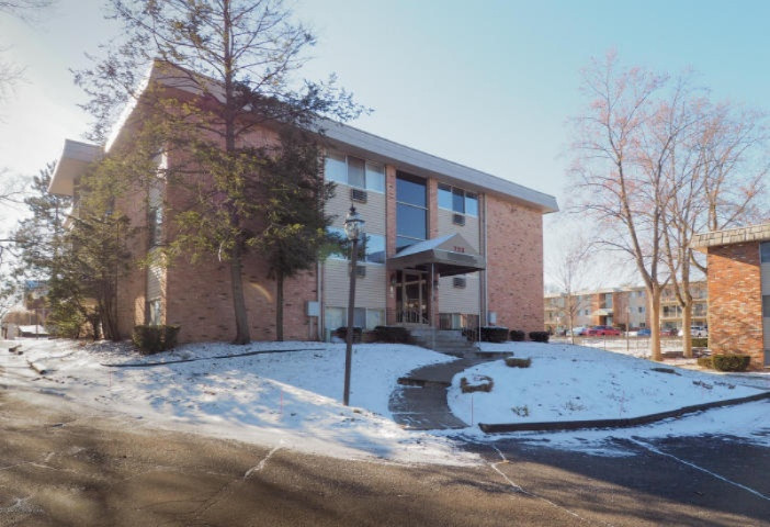 722 West Kilgore Road Kalamazoo, MI 49008 - Photo 1 of 15 722 103 frnt