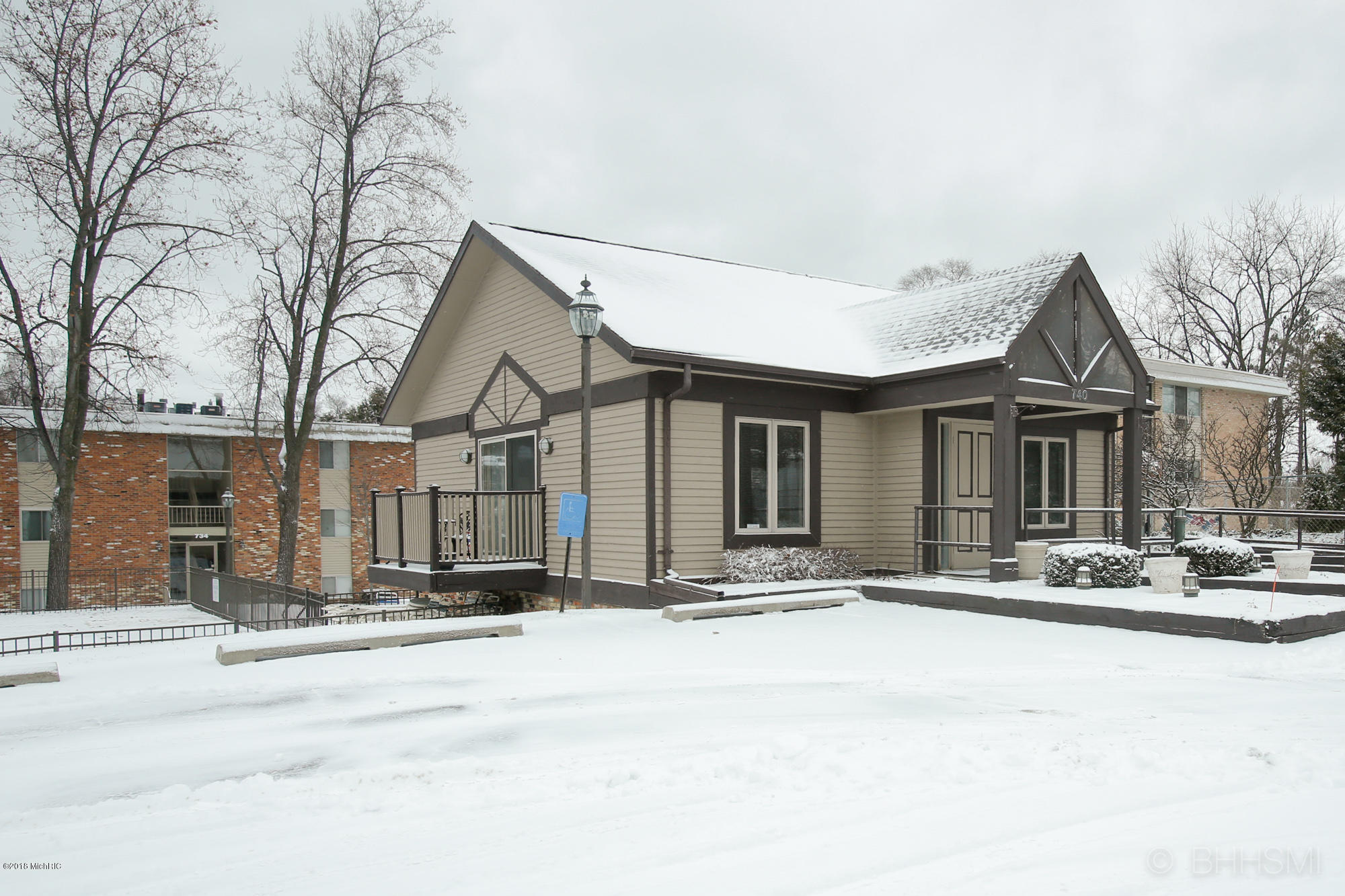 722 West Kilgore Road Kalamazoo, MI 49008 - Photo 15 of 15 722 w kilgore rd #103-113