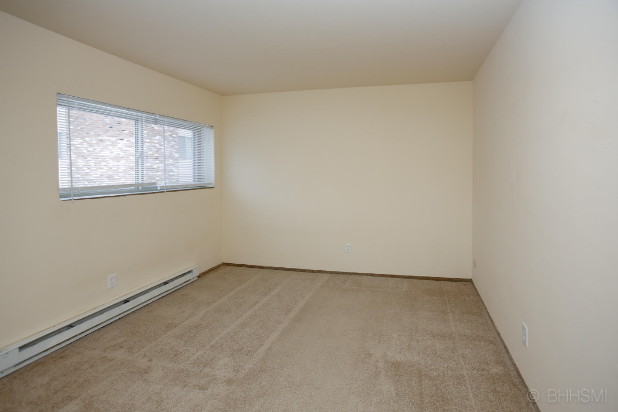 722 West Kilgore Road Kalamazoo, MI 49008 - Photo 8 of 15 722 w kilgore rd #103-106