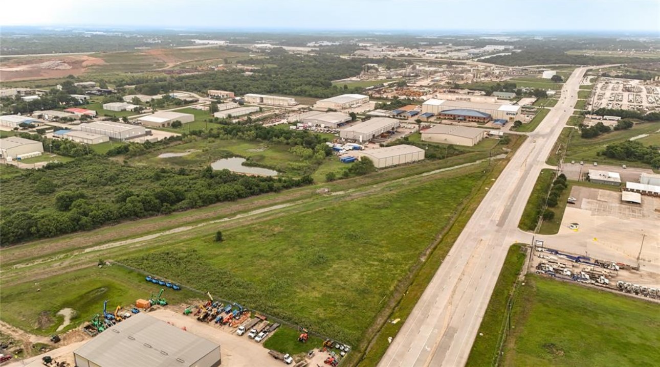 8201 Fm 2234 Mchard Road, Unit LAND Houston, TX 77053 - Photo 8 of 16 a view of a city