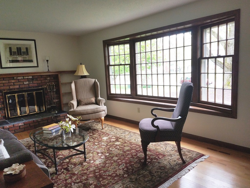14 Overbrook Road East Longmeadow, MA 01028 - Photo 3 of 16 Gallery Image 3