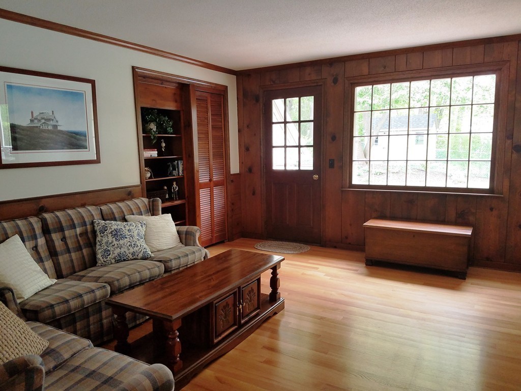 14 Overbrook Road East Longmeadow, MA 01028 - Photo 7 of 16 Gallery Image 7