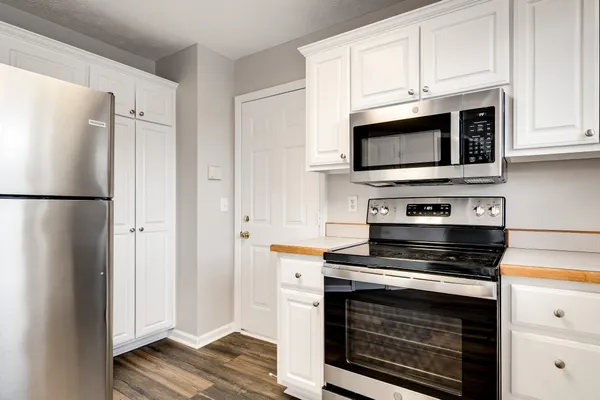$2,100 | 109 Edgewater Court, Hendersonville, TN 37075